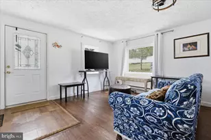 22 Quay Ave, Mount Pocono, PA 18344 - Photo 9