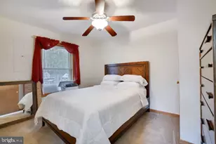 7118 Winnebago Dr, Pocono Lake, PA 18347 - Photo 31
