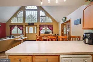 7118 Winnebago Dr, Pocono Lake, PA 18347 - Photo 11