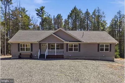 506 Sir Jeoffrey Court, Blakeslee, PA 18610 - Photo 1