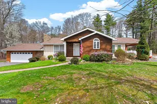 128 Nakora Dr, Blakeslee, PA 18610 - Photo 3