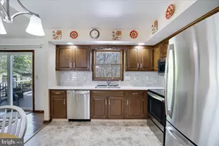 520 Executive Dr, Stroudsburg, PA 18360 - Photo 17