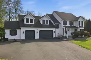 5556 Bridle Rd, Stroudsburg, PA 18360 - Photo 7