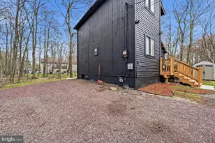 9196 Buttonwood Ct, Tobyhanna, PA 18466 - Photo 5