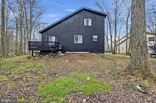 9196 Buttonwood Ct, Tobyhanna, PA 18466 - Photo 3