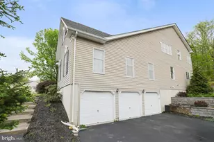 258 Rising Meadow Way, East Stroudsburg, PA 18302 - Photo 5