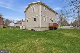1117 Knollwood Dr, Tobyhanna, PA 18466 - Photo 9