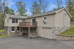 58 Brush Dr, East Stroudsburg, PA 18302 - Photo 1