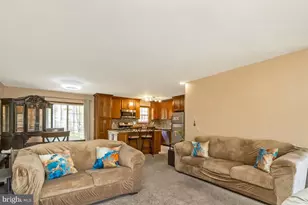 276 Spicebush Dr, East Stroudsburg, PA 18301 - Photo 7
