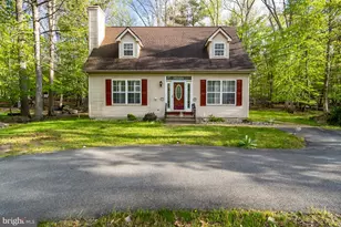 276 Spicebush Dr, East Stroudsburg, PA 18301 - Photo 1