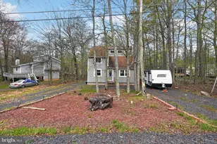 8962 Pheasant Ln, Tobyhanna, PA 18466 - Photo 3