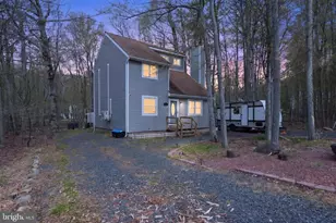8962 Pheasant Ln, Tobyhanna, PA 18466 - Photo 1