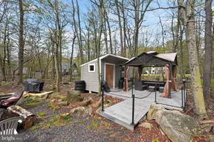 8962 Pheasant Ln, Tobyhanna, PA 18466 - Photo 23