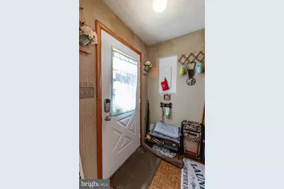 945 Country Place Drive, Tobyhanna, PA 18466 - Photo 3