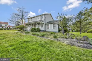 2204 Branchwood Ct, East Stroudsburg, PA 18302 - Photo 5
