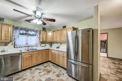2204 Branchwood Court, East Stroudsburg, PA 18302 - Photo 17