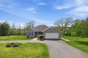 166 Regency Ln, Brodheadsville, PA 18322 - Photo 49