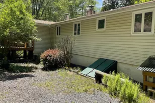 104 Tepee Dr, Pocono Lake, PA 18347 - Photo 31