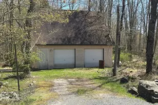 134 Wyalusing Dr, Pocono Lake, PA 18347 - Photo 5