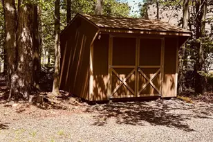 237 Choctaw Dr, Pocono Lake, PA 18347 - Photo 9