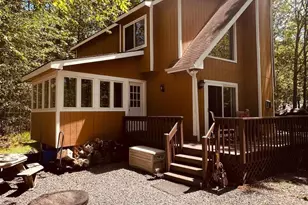 237 Choctaw Dr, Pocono Lake, PA 18347 - Photo 3