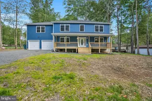 8595 Periwinkle Dr, Tobyhanna, PA 18466 - Photo 1