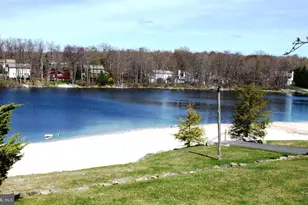 1140 Country Pl Dr, Tobyhanna, PA 18466 - Photo 43