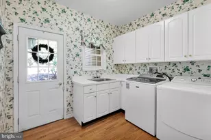 237 Eastshore Dr, East Stroudsburg, PA 18301 - Photo 37