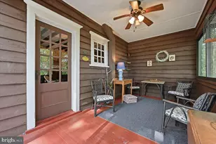 90 Oak Ln, Pocono Manor, PA 18349 - Photo 7