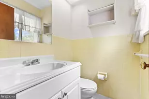 407 Colonial Dr, Stroudsburg, PA 18360 - Photo 21