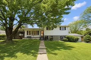 407 Colonial Dr, Stroudsburg, PA 18360 - Photo 5