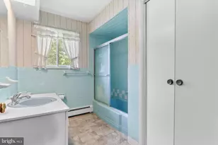 407 Colonial Dr, Stroudsburg, PA 18360 - Photo 27