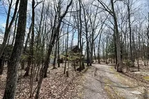 148 Inverhouse Rd, Henryville, PA 18332 - Photo 9