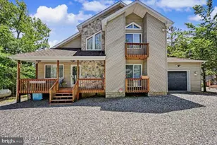 211 Nadine Blvd, Pocono Summit, PA 18346 - Photo 1