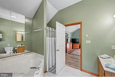 211 Nadine Boulevard, Pocono Summit, PA 18346 - Photo 29