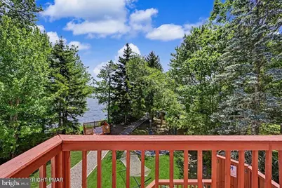 211 Nadine Boulevard, Pocono Summit, PA 18346 - Photo 11