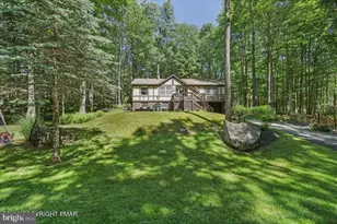 137 Outer Dr, Pocono Lake, PA 18347 - Photo 5