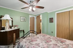 137 Outer Dr, Pocono Lake, PA 18347 - Photo 21