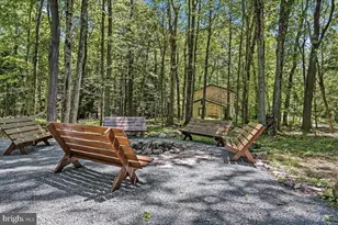 1142 Oakland Pl, Pocono Pines, PA 18350 - Photo 33