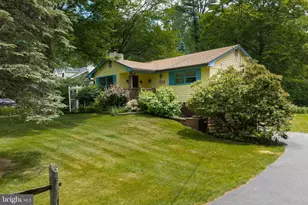 5226 Beechwood Rd, Blakeslee, PA 18610 - Photo 1