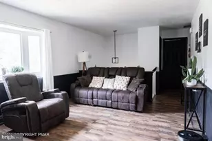 8111 Coco Dr, Pocono Summit, PA 18346 - Photo 11