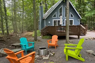 105 Moshannon Ct, Pocono Lake, PA 18347 - Photo 1