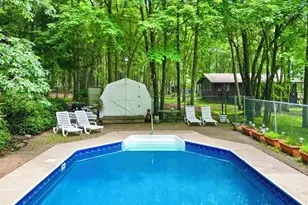 271 N Shore Dr, Albrightsville, PA 18210 - Photo 3