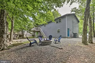 327 Country Pl Dr, Tobyhanna, PA 18466 - Photo 21