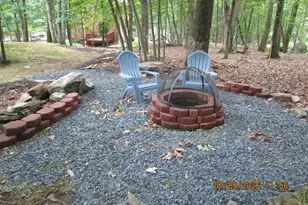207 Somerset Dr, East Stroudsburg, PA 18301 - Photo 7