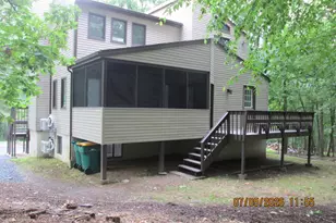 207 Somerset Dr, East Stroudsburg, PA 18301 - Photo 5