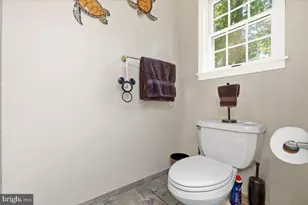 875 Greenview Dr, Stroudsburg, PA 18360 - Photo 37