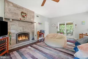 875 Greenview Dr, Stroudsburg, PA 18360 - Photo 15