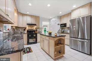 875 Greenview Dr, Stroudsburg, PA 18360 - Photo 21