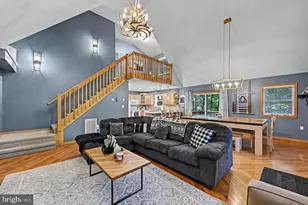 5376 Conoquenissing Dr, Pocono Lake, PA 18347 - Photo 13